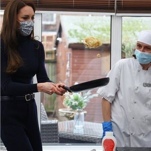 Roland Mouret 'Lucanus' Trousers in Midnight Blue US8 ASO Kate Middleton